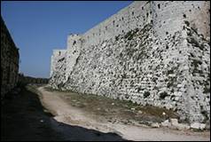 Une image contenant plein air, ciel, Ruines, Mur de pierre

Description gnre automatiquement
